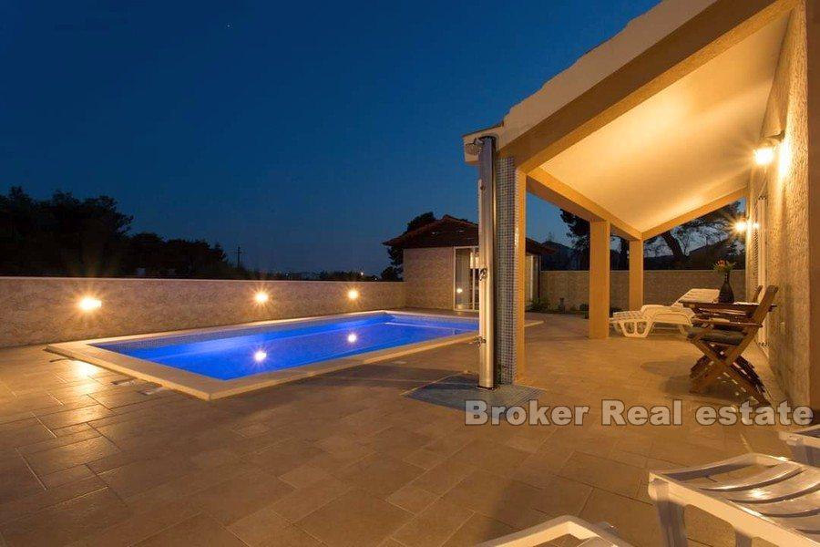 Kaštela - Půvabný dům s bazénem