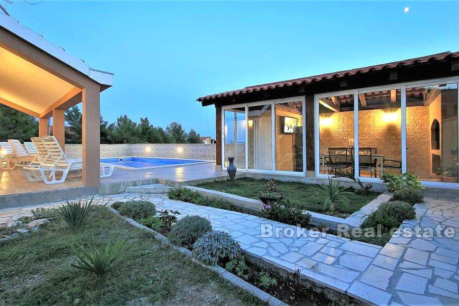 Kaštela - Půvabný dům s bazénem