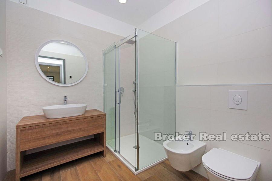 In der Nähe von Zadar - Moderne Villa mit Pool und Meerblick