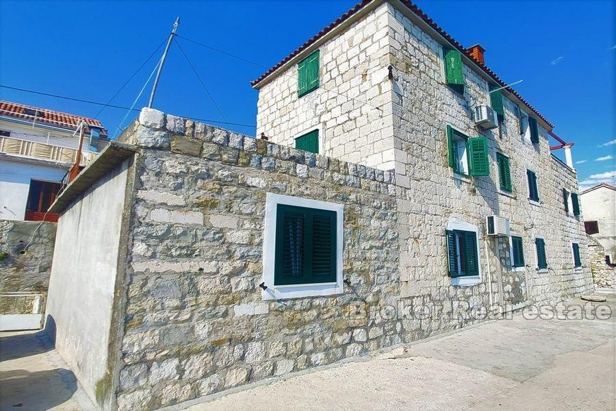 Kastela - Casa in pietra tradizionale prima fila al mare