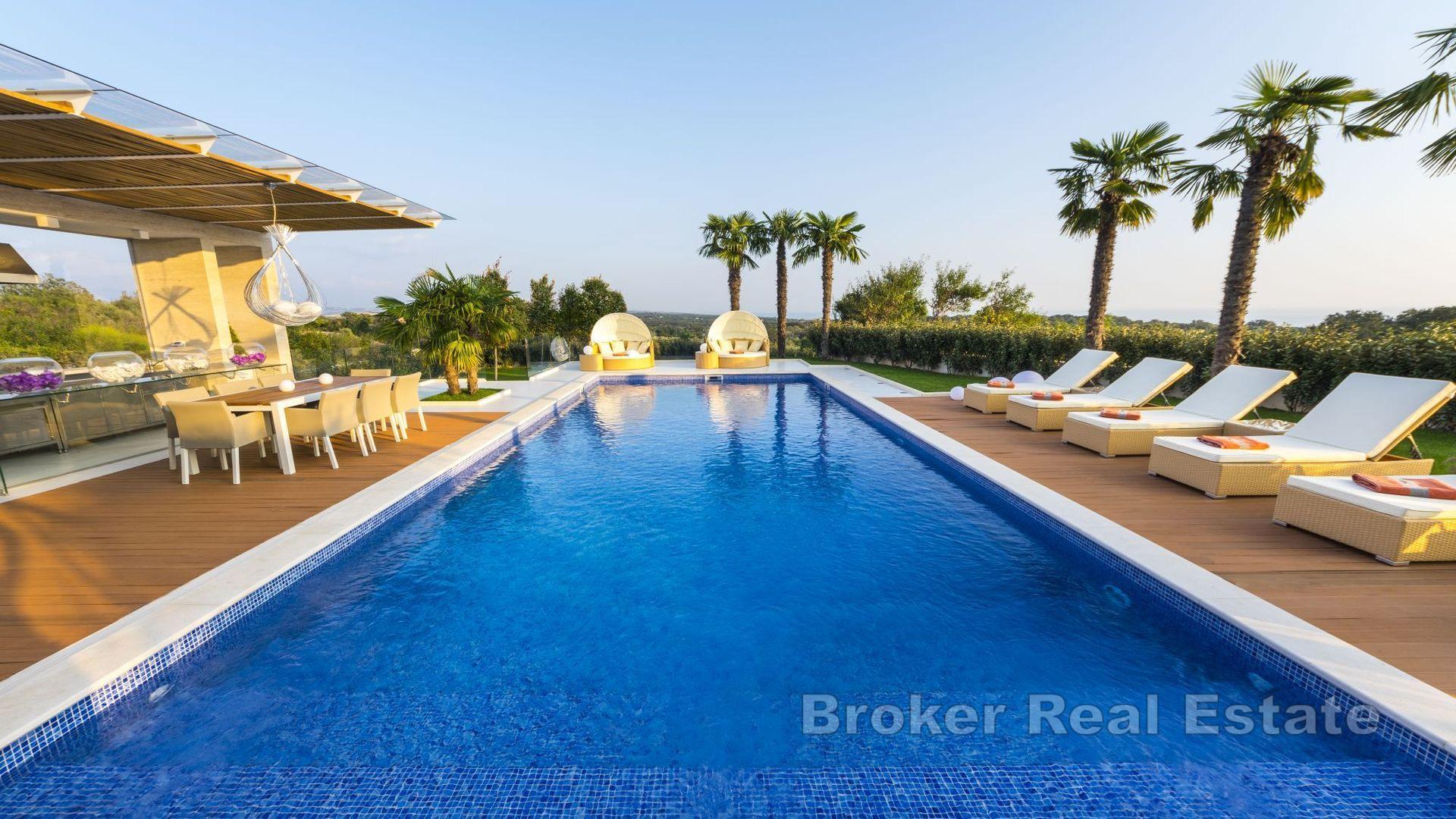 Паг - Роскошная вилла с бассейном и видом на море