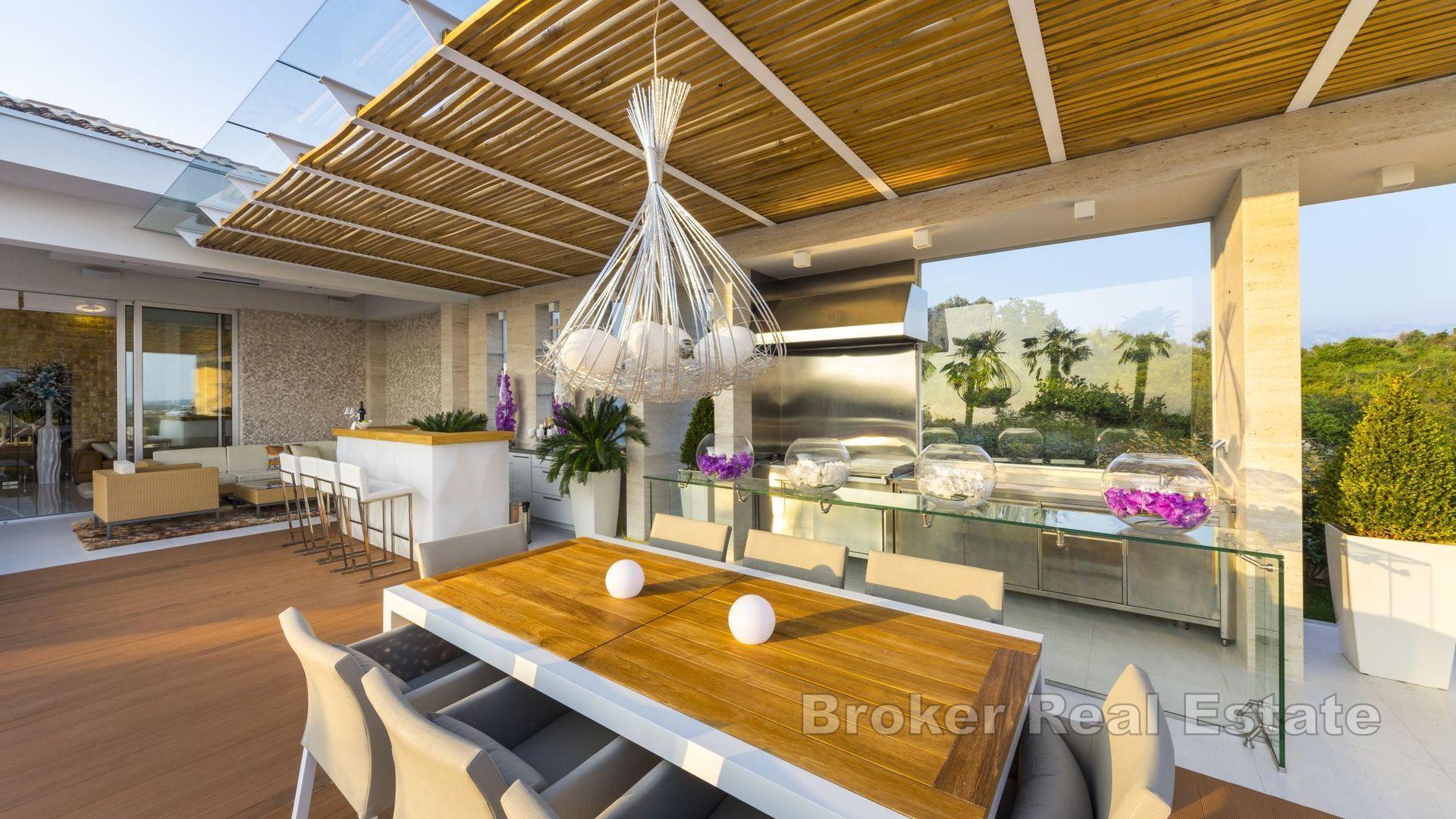 Паг - Роскошная вилла с бассейном и видом на море