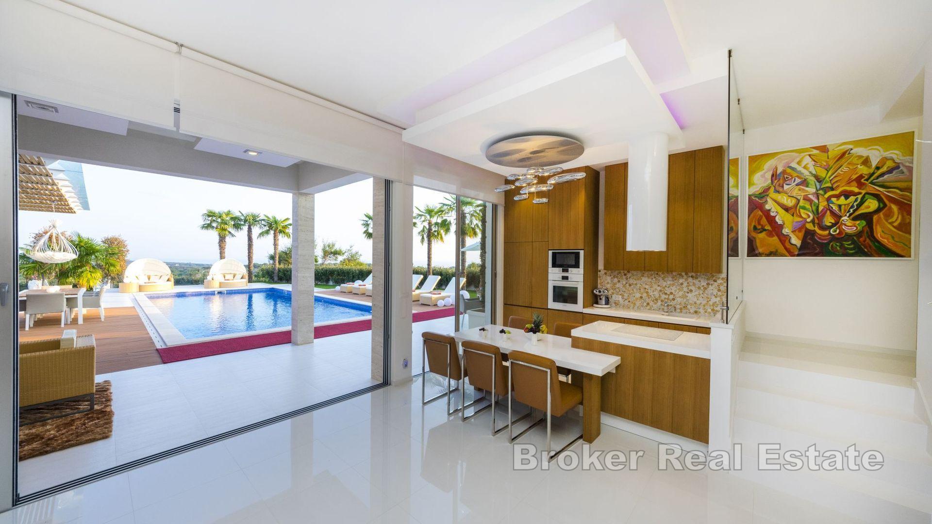 Паг - Роскошная вилла с бассейном и видом на море