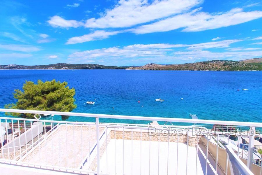 Sibenik - Haus in der ersten Reihe zum Meer
