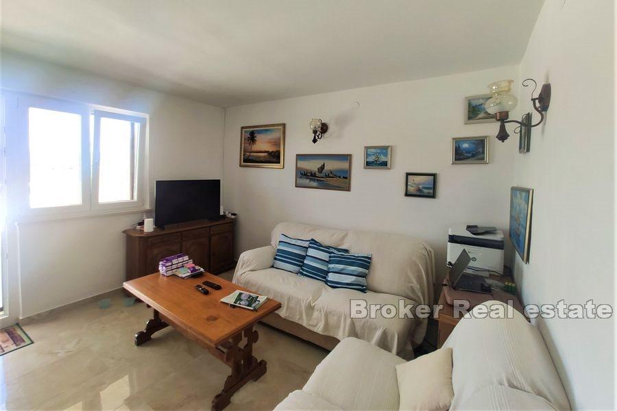 Sibenik - Hus i første rad til sjøen