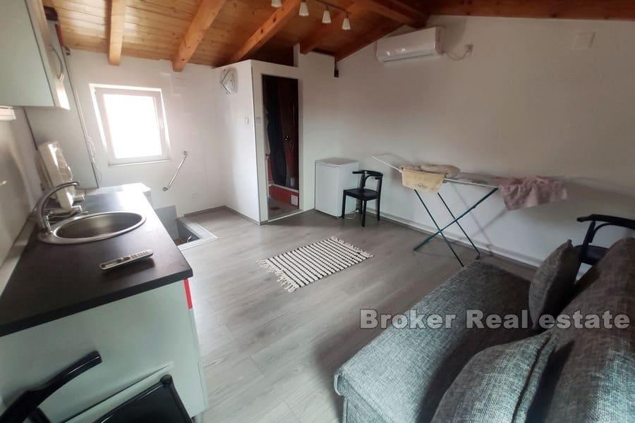 Vodice - Tradičný kamenný dom v centre