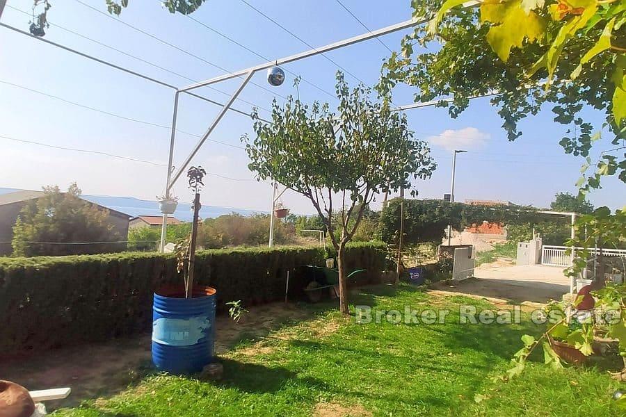 Near Zadar - charming house with an open sea view