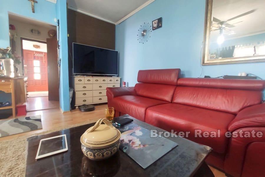 Near Zadar - charming house with an open sea view