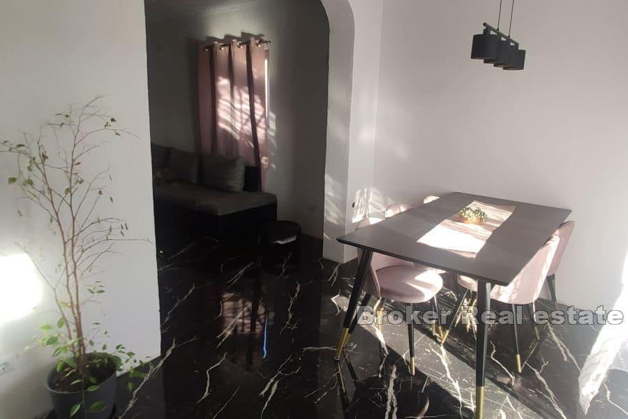 Марина - Семейный дом с двором