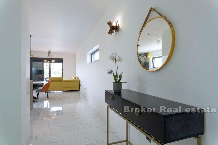 Marina - Modern villa with pool and sea view