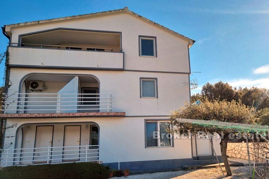 Trogir - Nydelig leilighetshus med havutsikt