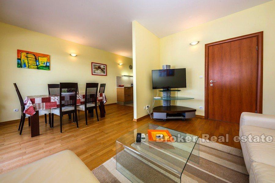 Wyspa Ciovo - Apartament z 3 sypialniami i widokiem na morze