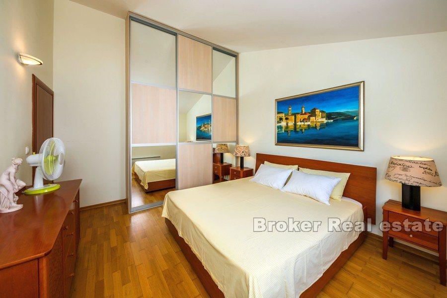 Wyspa Ciovo - Apartament z 3 sypialniami i widokiem na morze