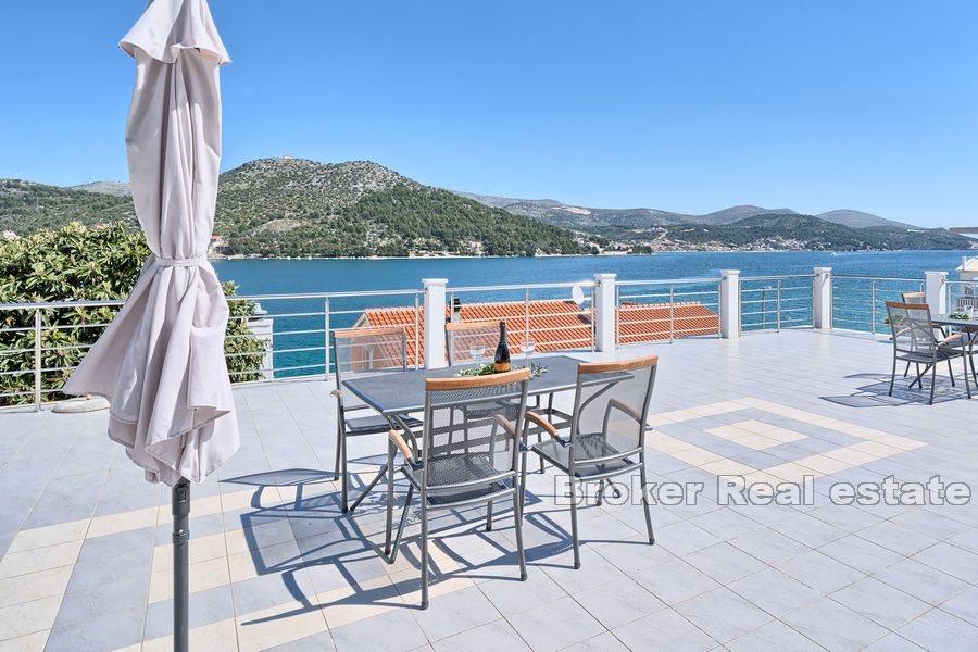 Vicino a Trogir - Casa vicino al mare