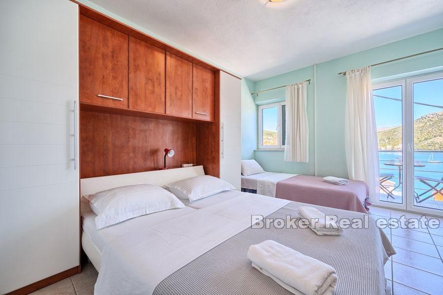 Near Trogir - House near the sea