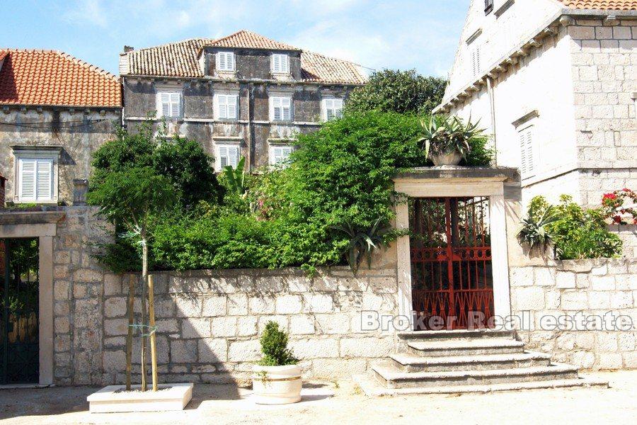 Peljesac - Villa historique en pierre du 18ème siècle