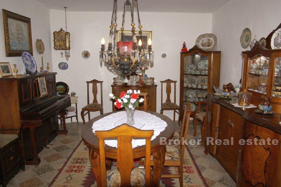 Peljesac - Zabytkowa kamienna willa z XVIII wieku