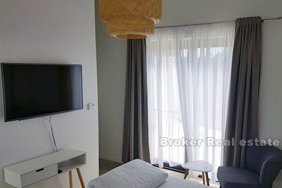 Ugljan - Moderní vila s bazénem