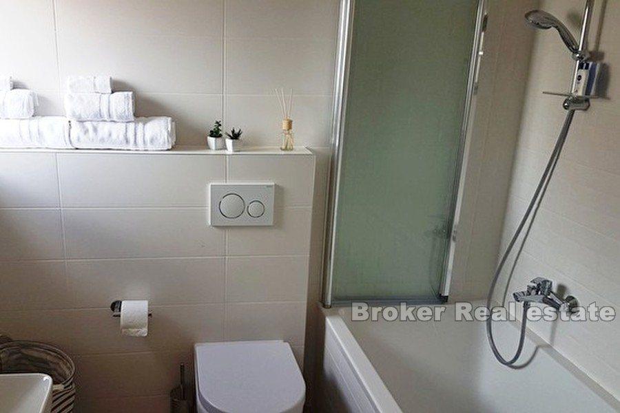 Ugljan - Moderná vila s bazénom