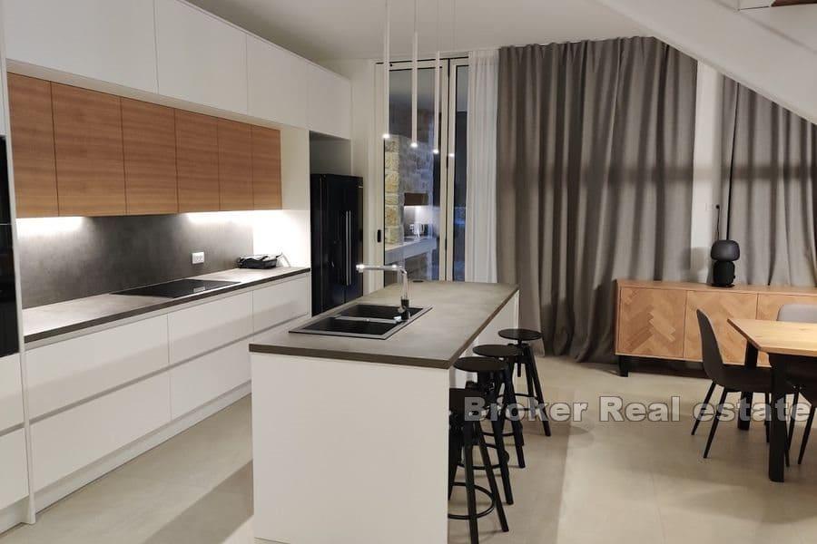 Ugljan - Willa z basenem blisko morza