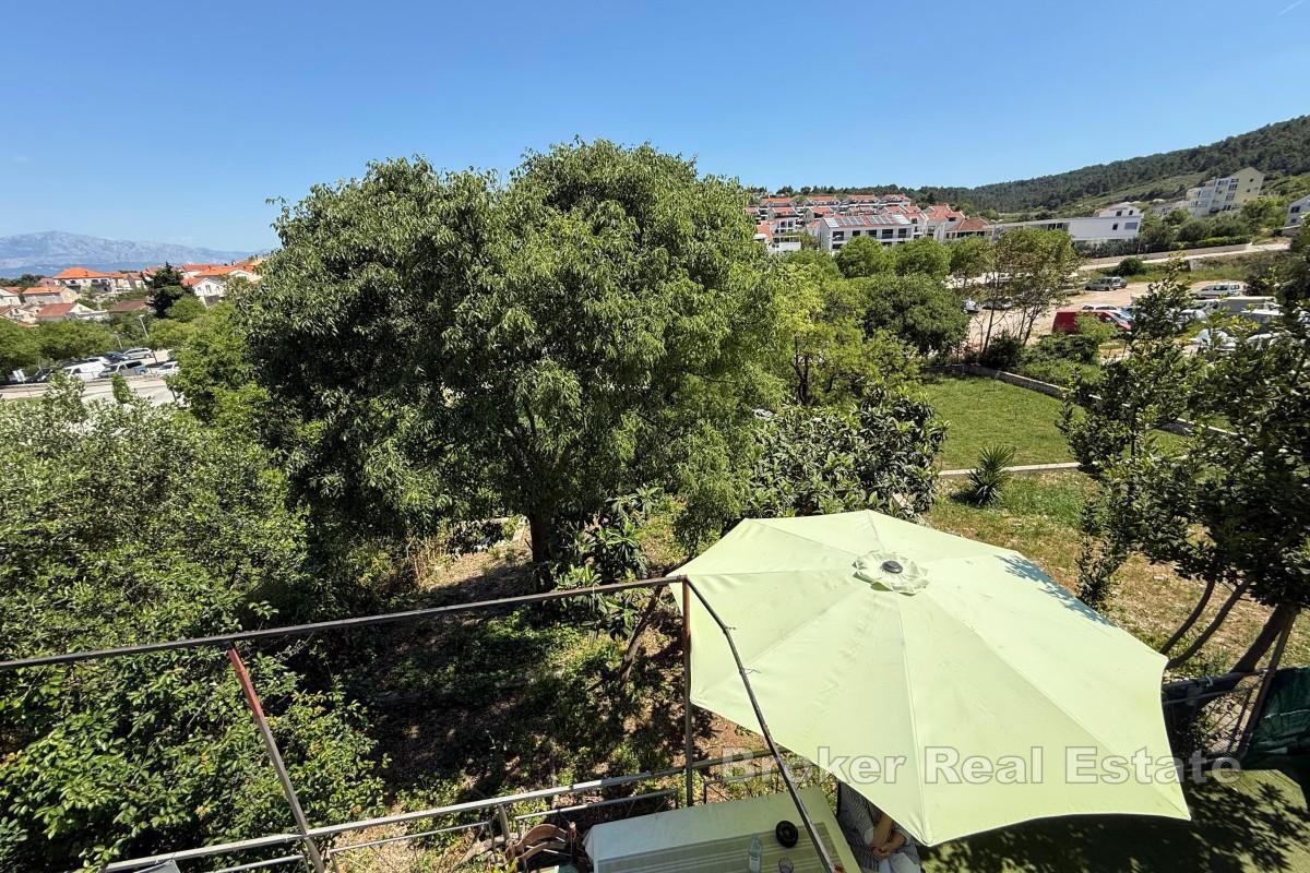 Casa da ristrutturare in posizione tranquilla