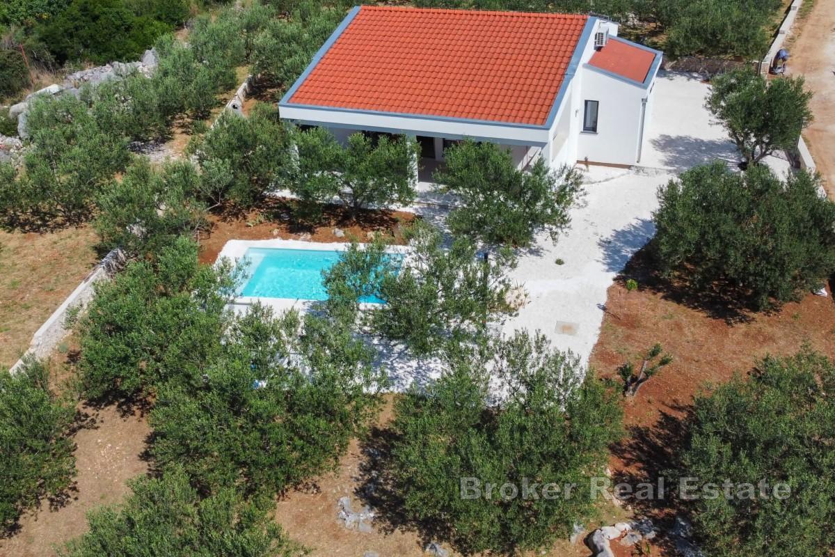 Moderný prízemný dom v pokojnej lokalite