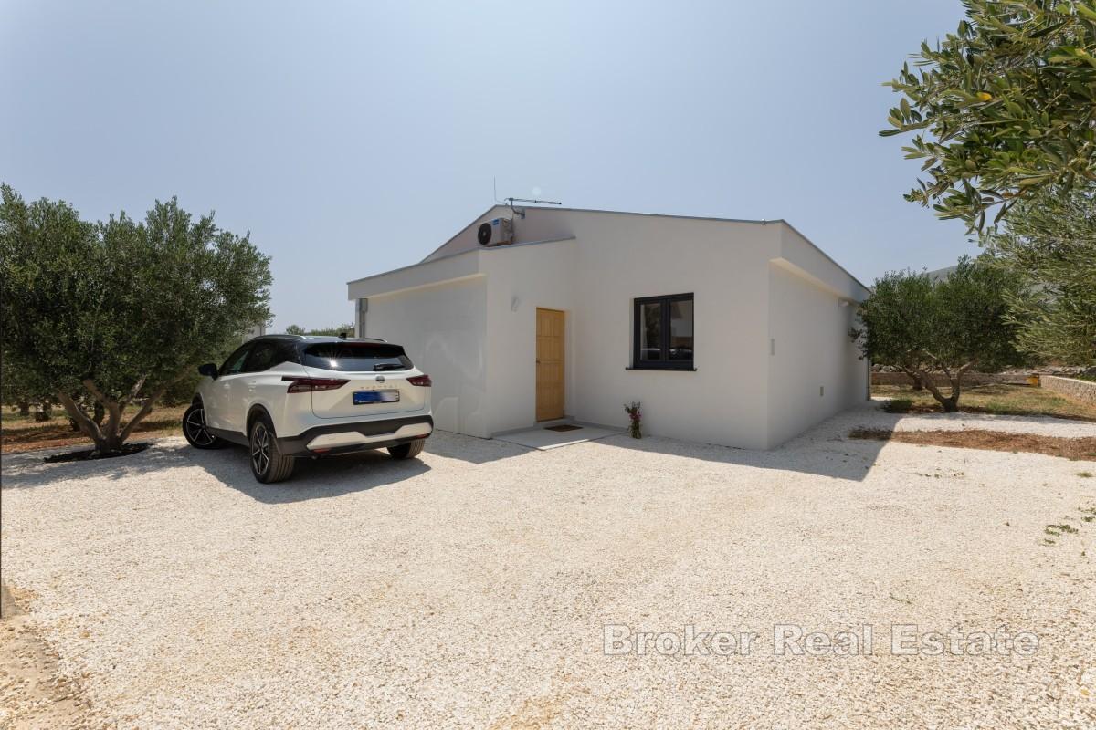 Moderný prízemný dom v pokojnej lokalite