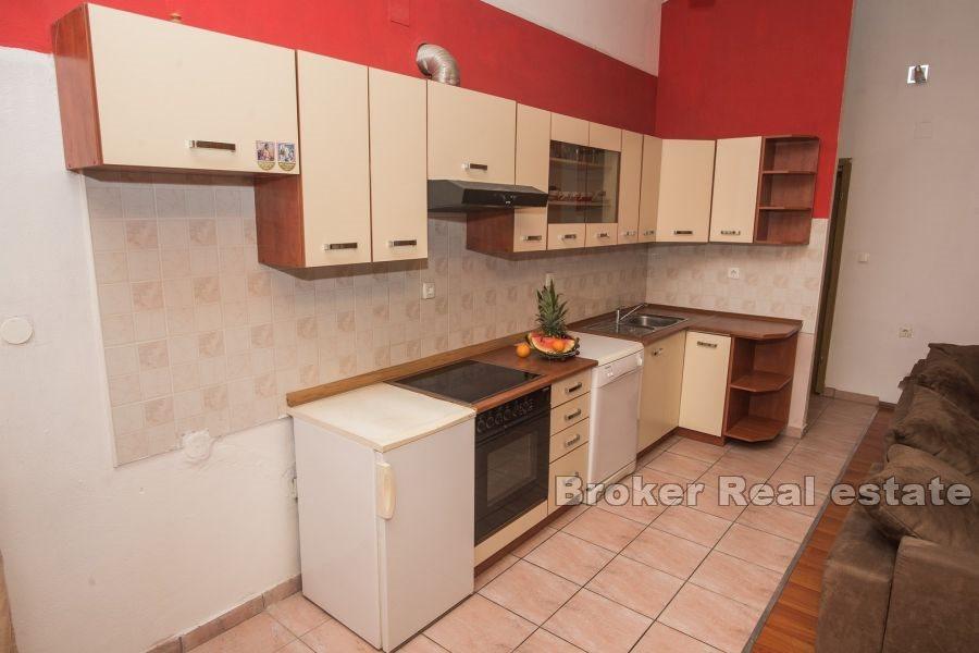 Sibenik - Mehrfamilienhaus mit Pool