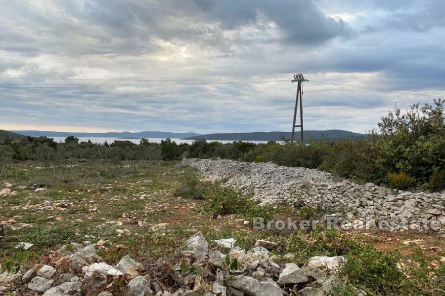 Ugljan - Terreno edificabile con vista mare