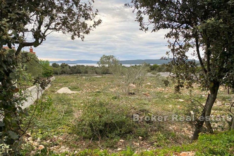 Ugljan - Terreno edificabile con vista mare