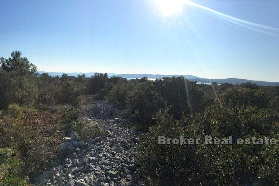 Ugljan - Stavebný pozemok s výhľadom na more