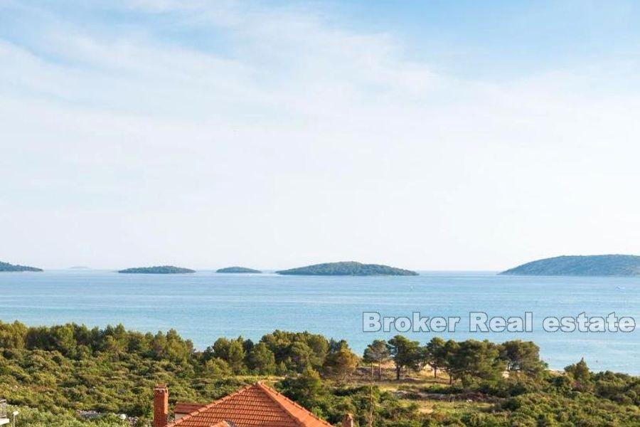 Sibenik - House with pool and sea view