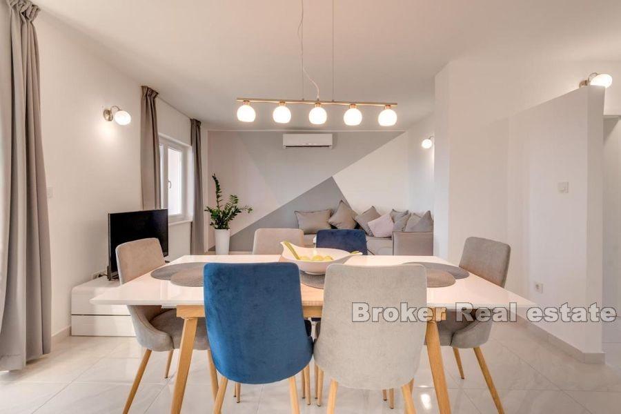 Sibenik - House with pool and open sea view