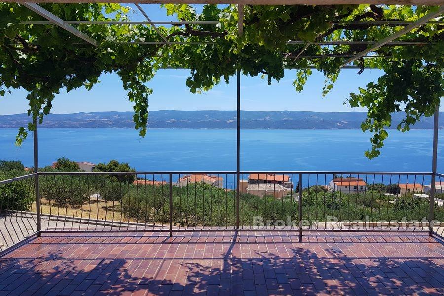 Proche Omis - Maison avec vue dégagée sur la mer