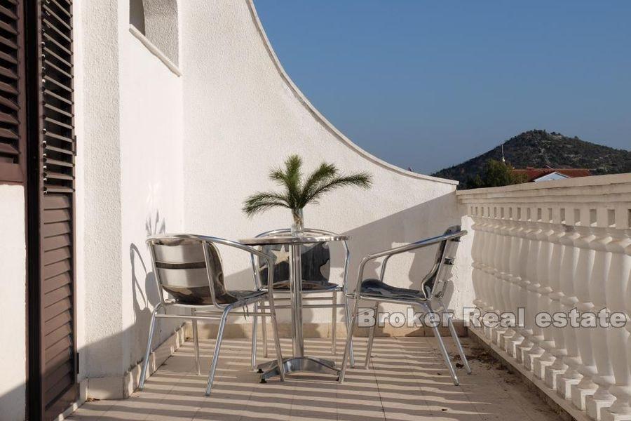 Rogoznica - Kuća s pogledom na more