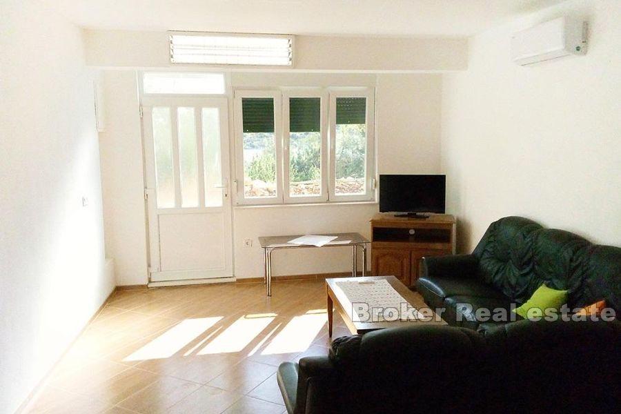 Rogoznica - Kuća s pogledom na more