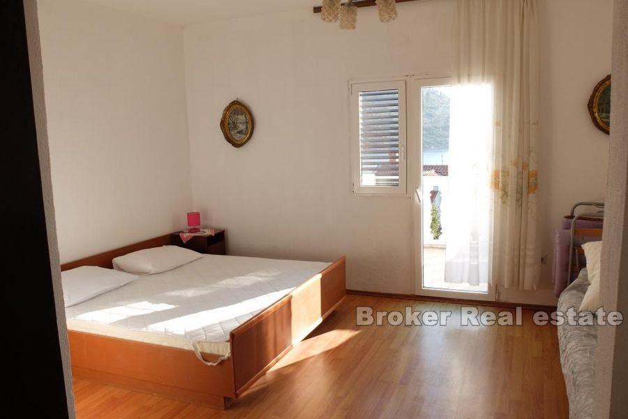 Rogoznica - Kuća s pogledom na more