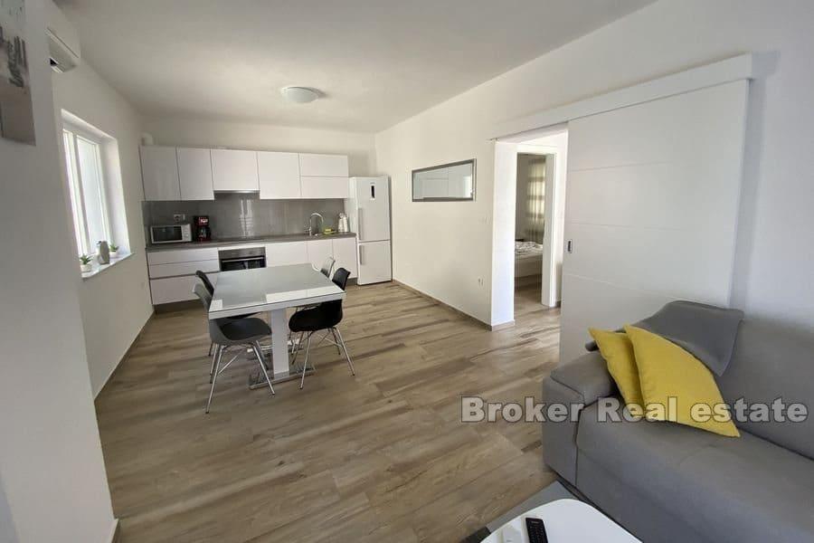 Zara - Palazzina in seconda fila al mare