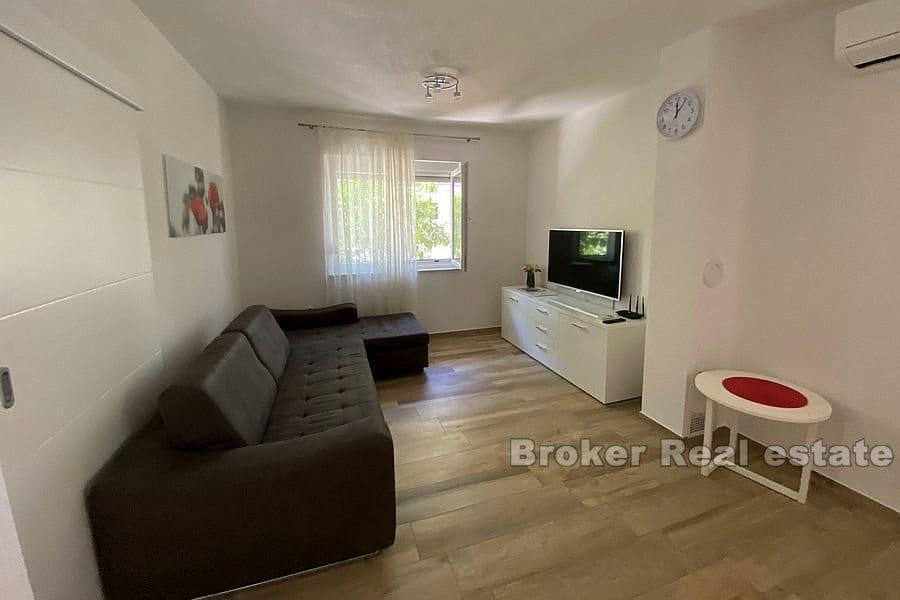 Zadar - Mehrfamilienhaus in zweiter Reihe zum Meer