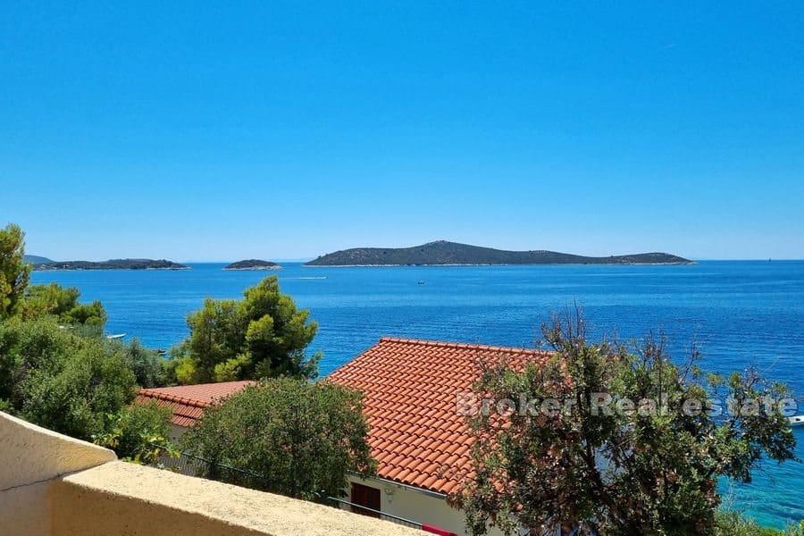 Rogoznica - Casa indipendente con vista sul mare aperto