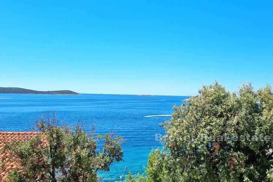 Rogoznica - Casa indipendente con vista sul mare aperto