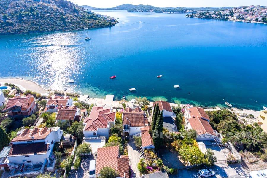Rogoznica - Casa in prima fila sul mare