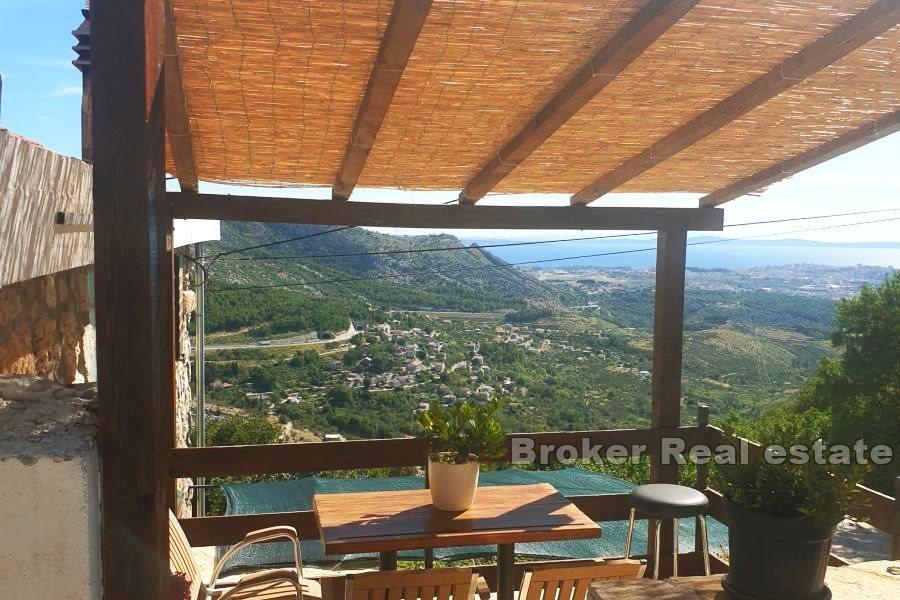 Split area - Dům s otevřeným výhledem