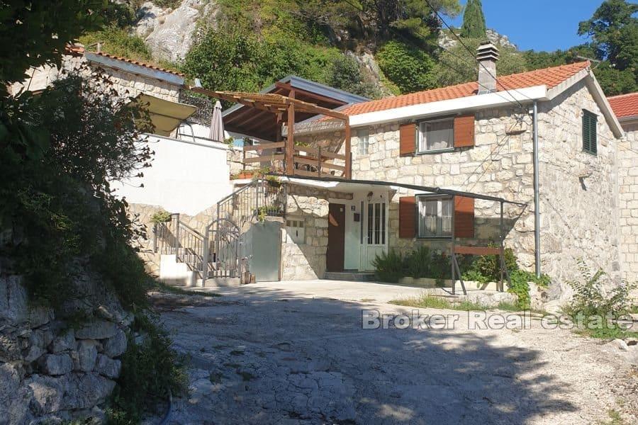 Split area - Dům s otevřeným výhledem