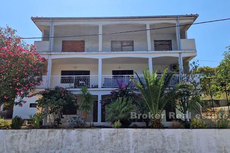 Ciovo - Hus første rad til sjøen