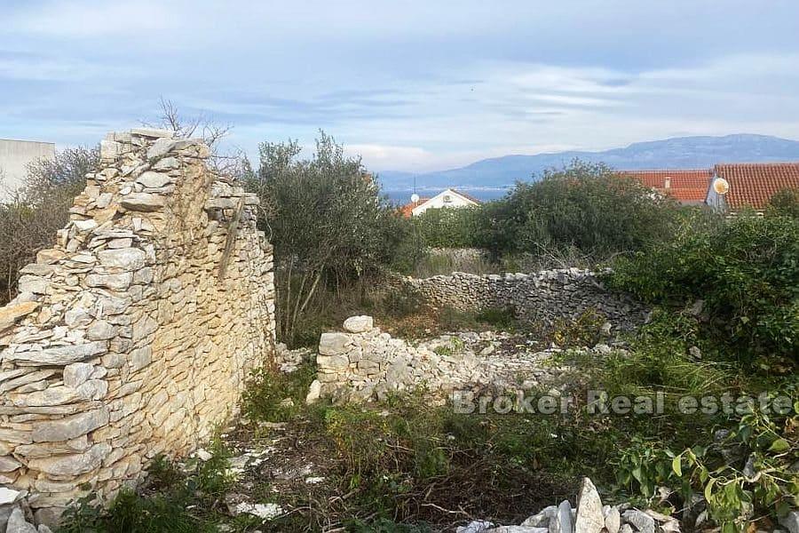 Ön Brac - Mark med bygglov