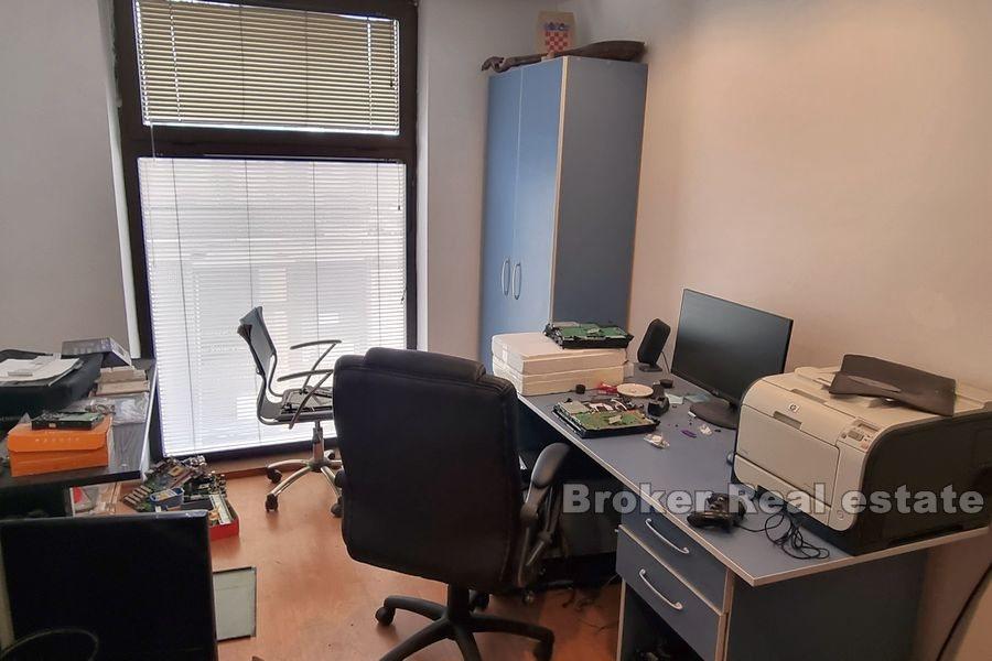 Split - Plokite, Kancelářské prostory na frekventovaném místě