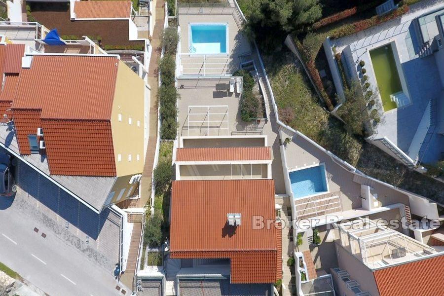 Omiš - House with a sea view in an excellent location