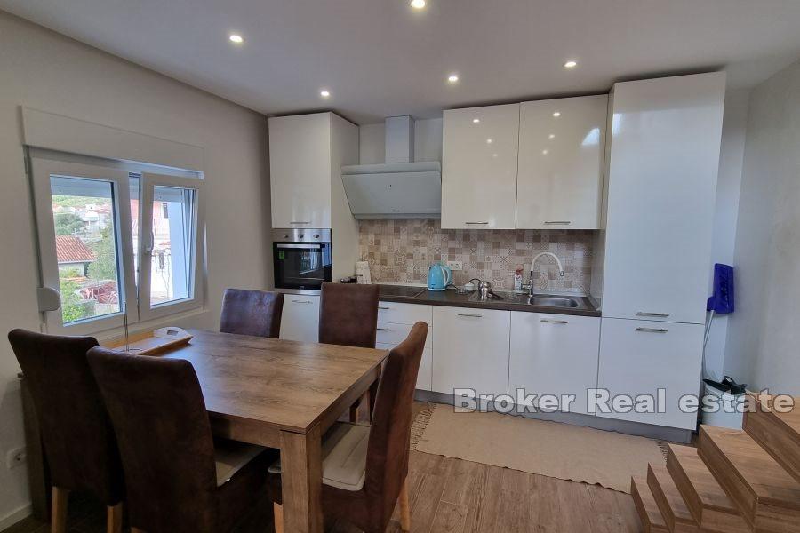 Okolica Trogira - Kuća nedaleko od mora