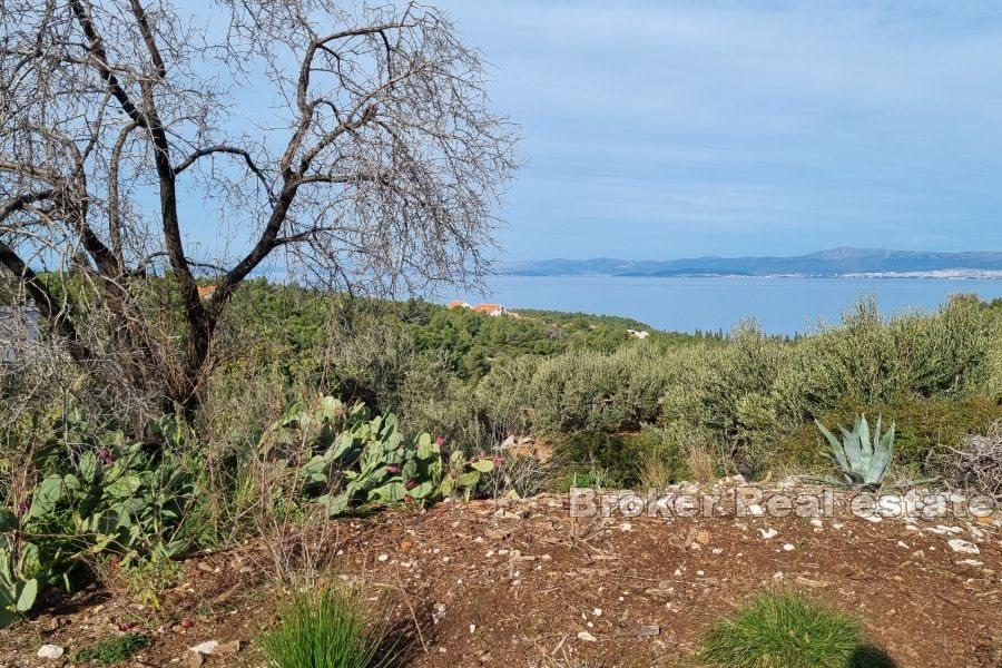 Island of Brač - A spacious building plot with a view of the sea